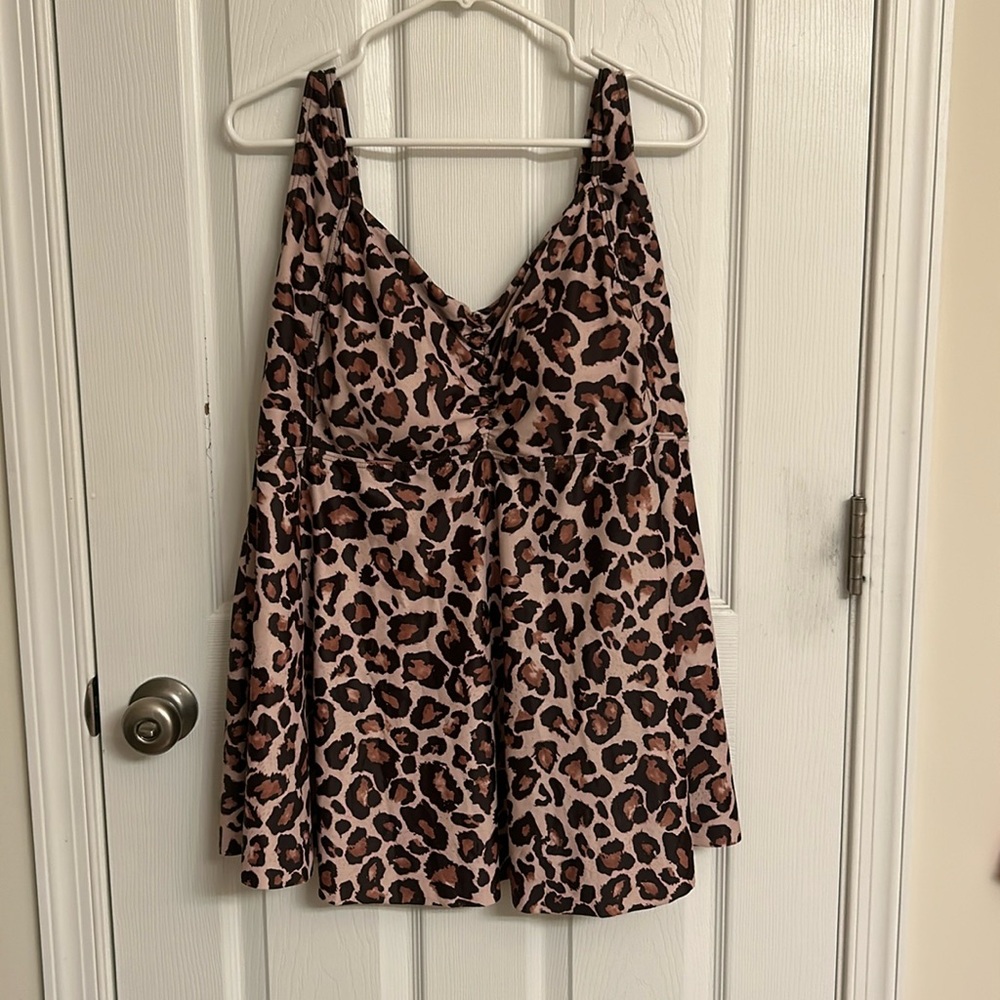 Brown Black Leopard Print Swimsuit Top Removable Pads Adjustable Straps Size 22W